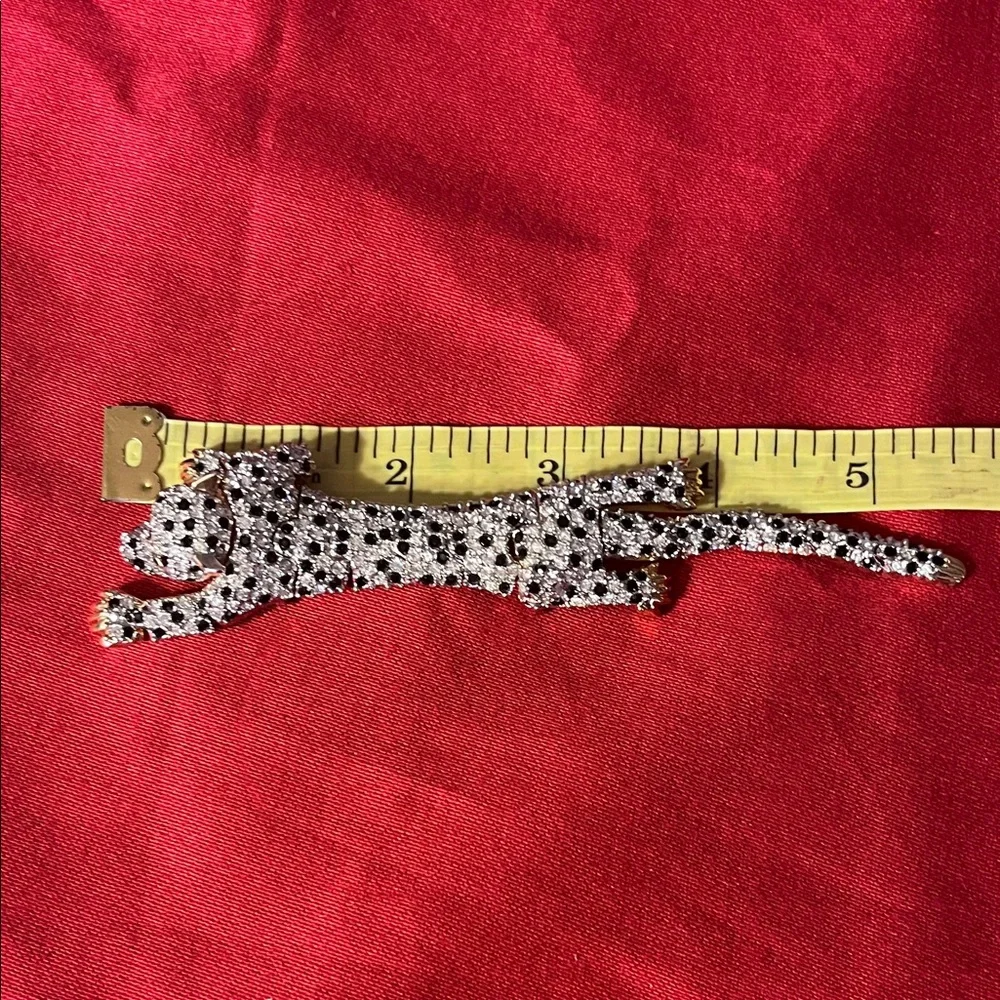 Elegant Black and White cover in rhinestones Panther Reptile Brooch - Picture 12 of 15